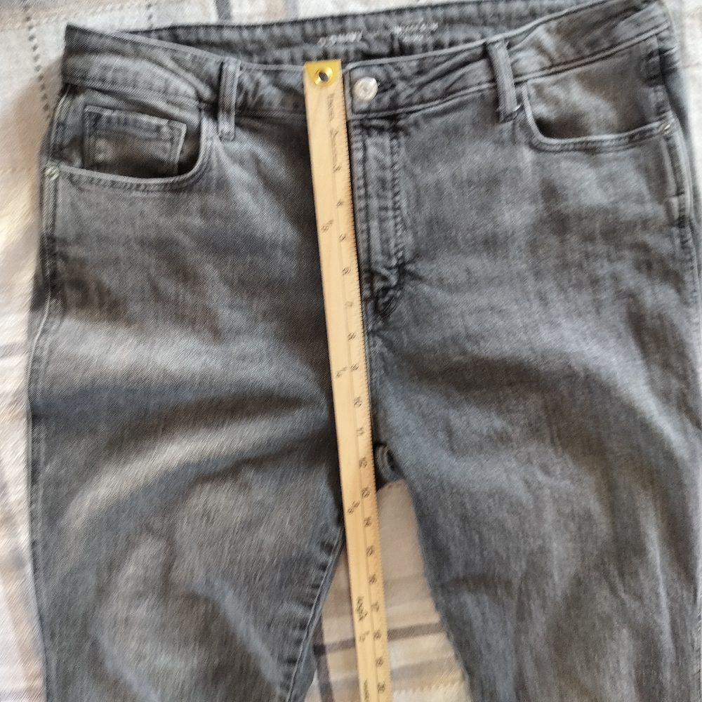 Old Navy Womens High Rise Vintage Slim Size 14 Grey Denim Grunge Minimalist - Picture 7 of 8